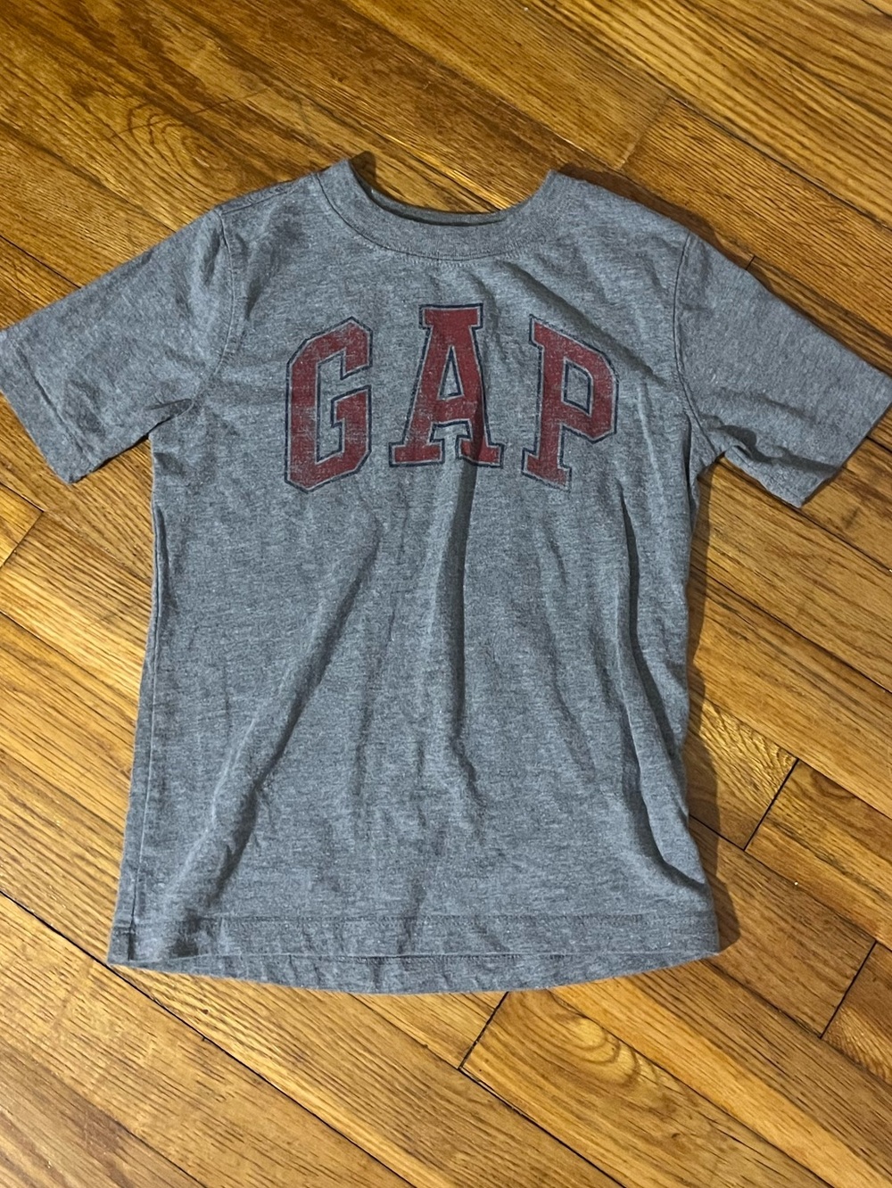 Gap Classic Tee XS Grey Red